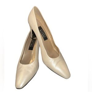 Stuart Weitzman Ossarah Bone Womens  Pumps Heels Shoes Gold Tones 9.5 B W/O Box